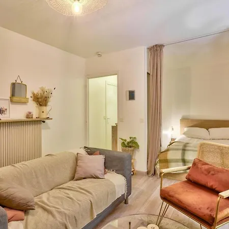 Appartamento Cozy Studio With Small Balcony For 2 In Montmartre *