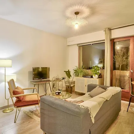 Appartamento Cozy Studio With Small Balcony For 2 In Montmartre